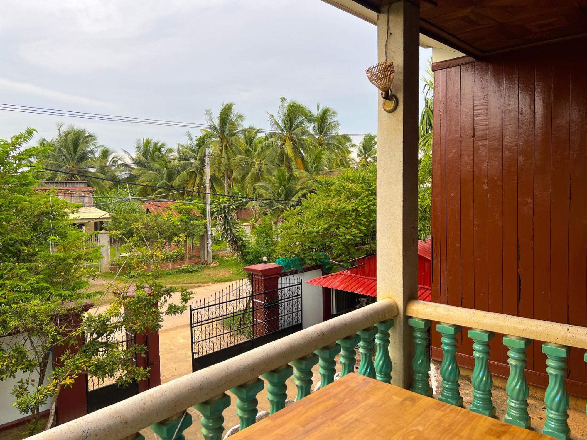 Lotus Blanc Homestay Villa Баттамбанг Экстерьер фото