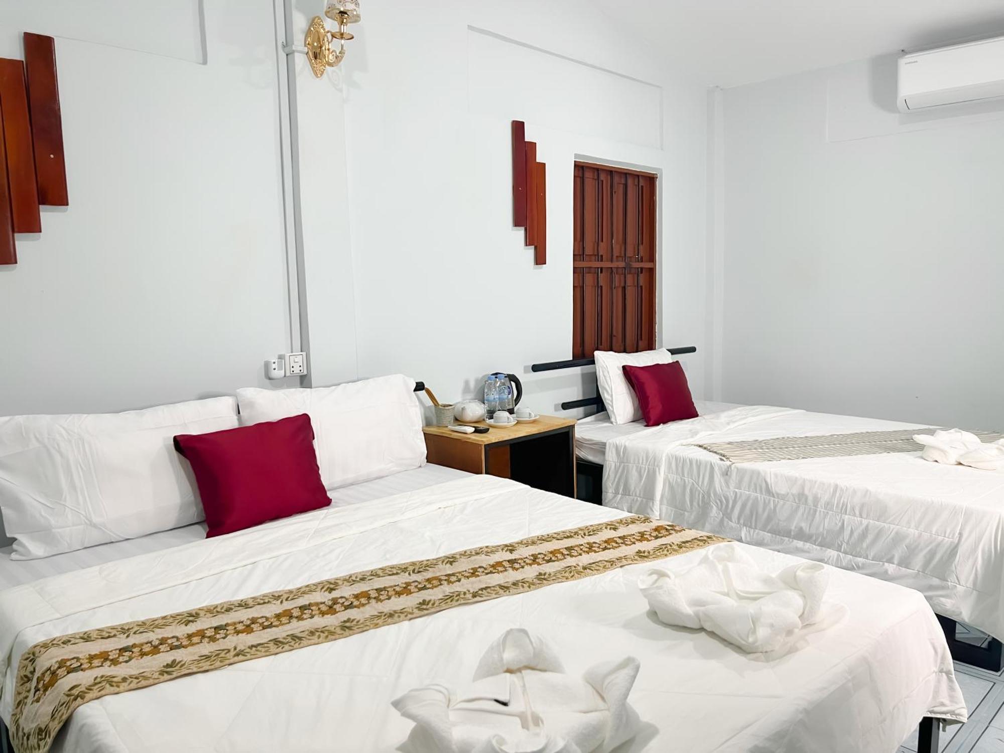 Lotus Blanc Homestay Villa Баттамбанг Экстерьер фото