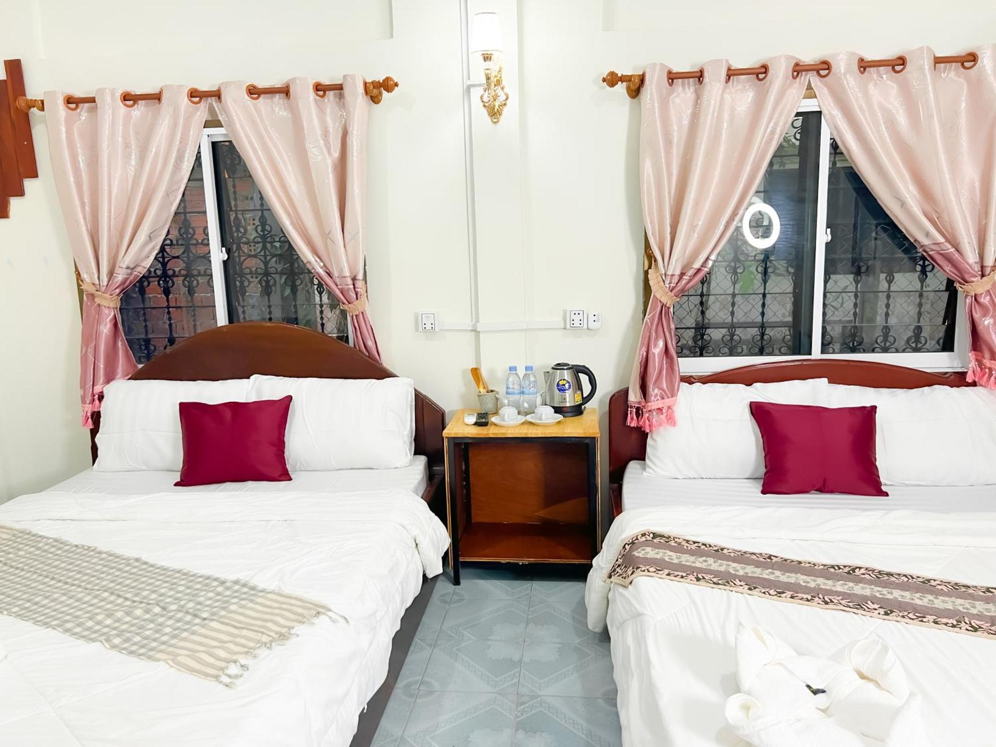 Lotus Blanc Homestay Villa Баттамбанг Экстерьер фото