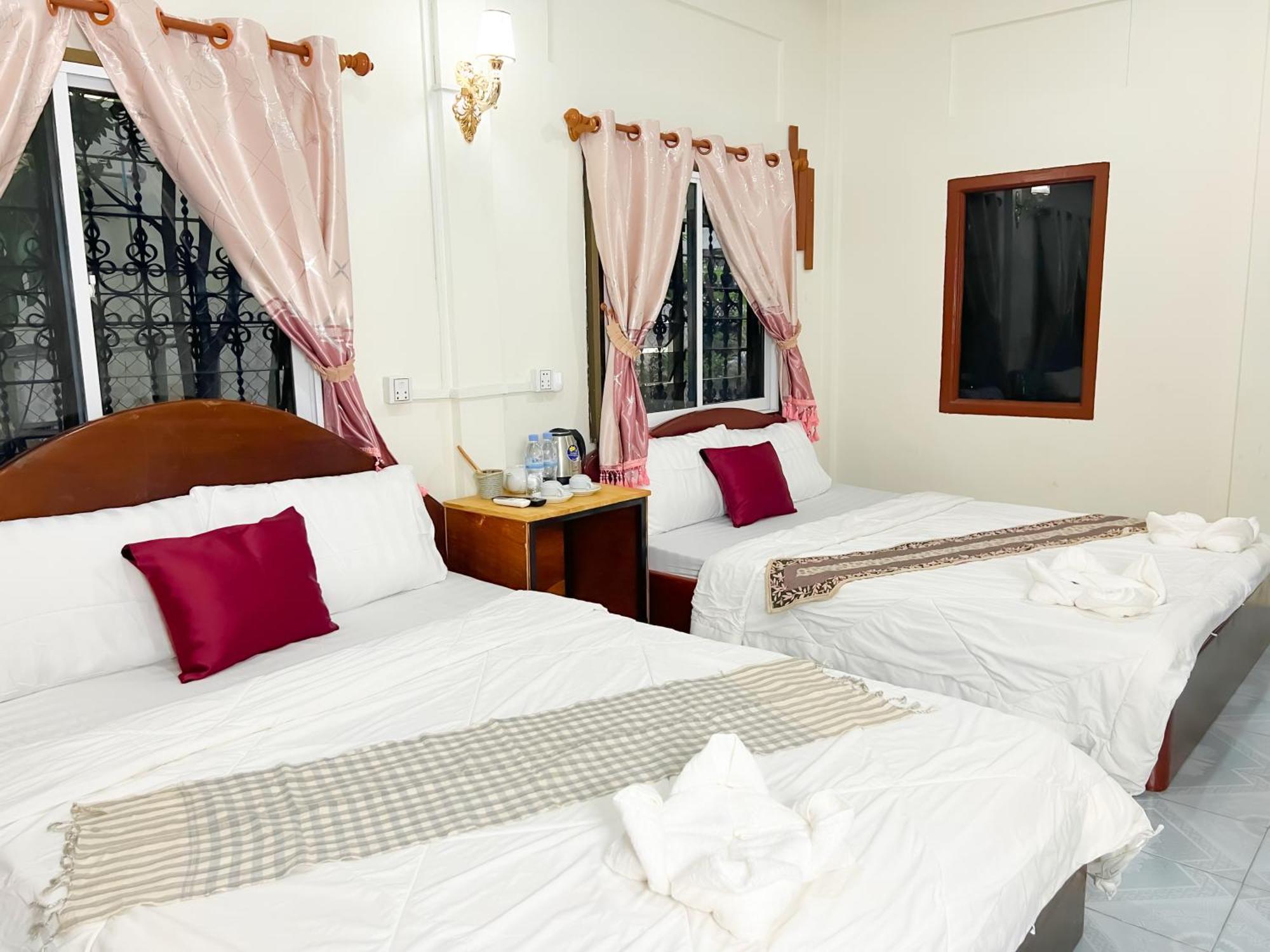 Lotus Blanc Homestay Villa Баттамбанг Экстерьер фото